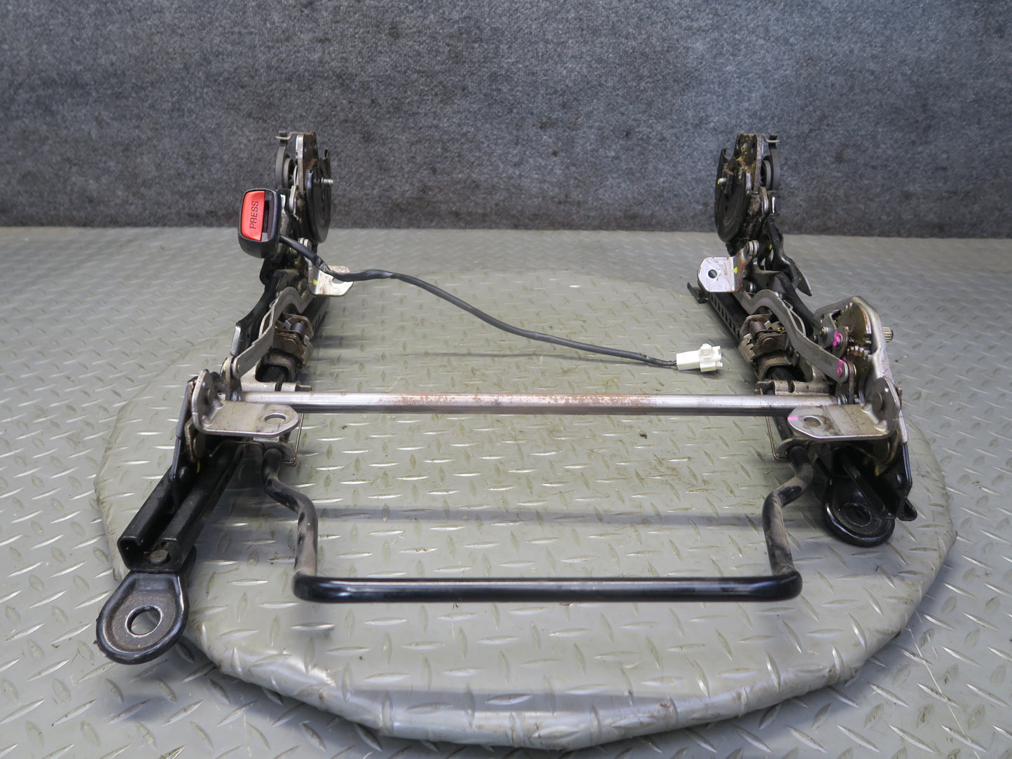 00-02 Toyota MR2 Spyder ZZW30L Front Left Seat Lower Track Rails OEM