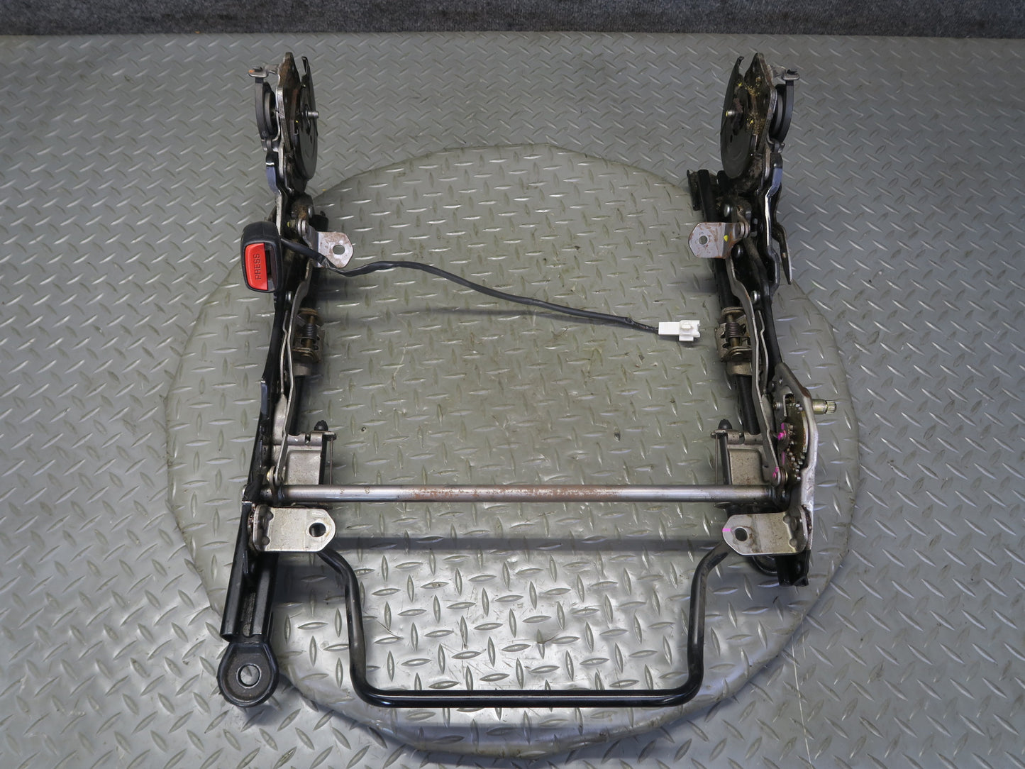 00-02 Toyota MR2 Spyder ZZW30L Front Left Seat Lower Track Rails OEM