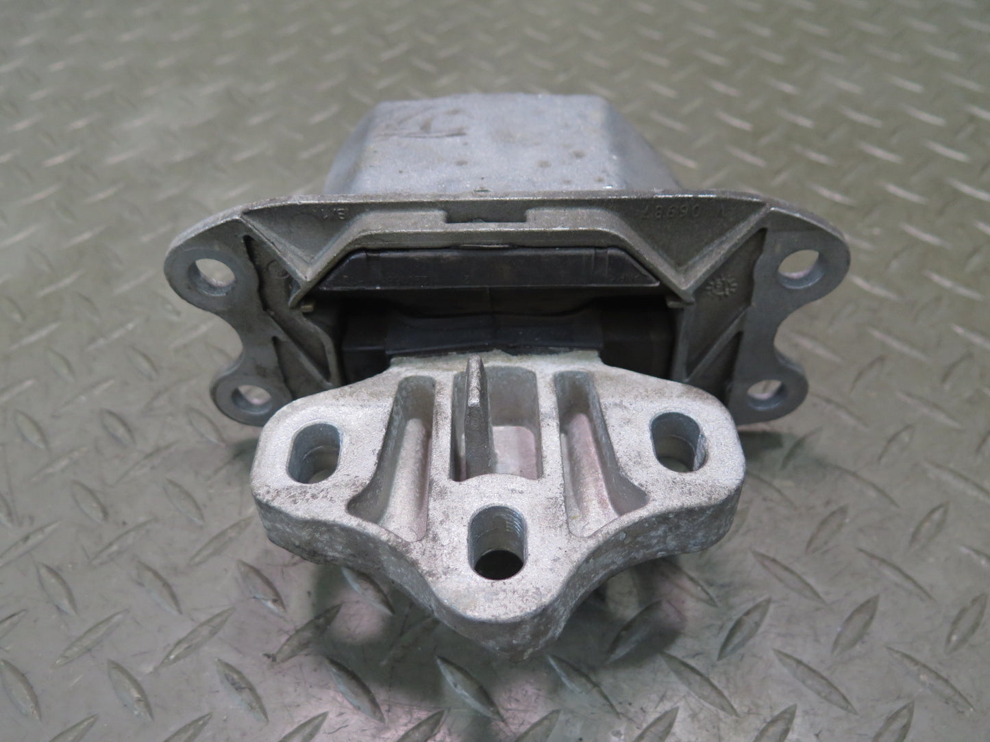 14-24 Mini Cooper S F54 F55 F56 F57 Transmission Mount Support 6853449 OEM