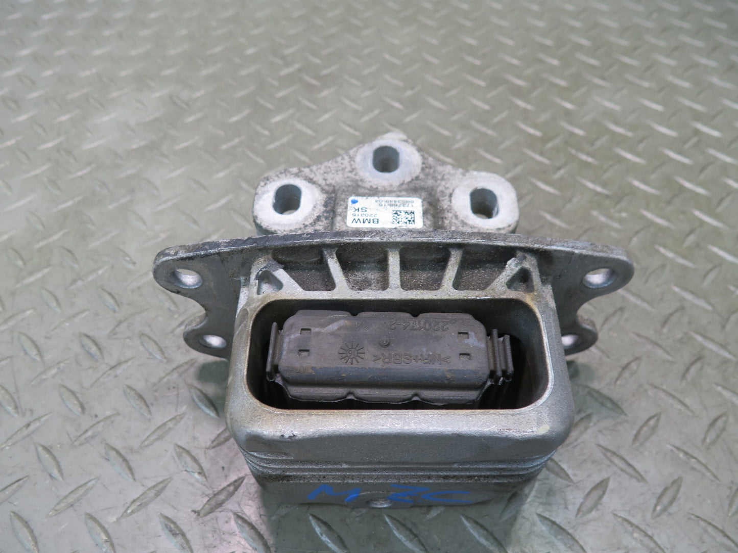 14-24 Mini Cooper S F54 F55 F56 F57 Transmission Mount Support 6853449 OEM