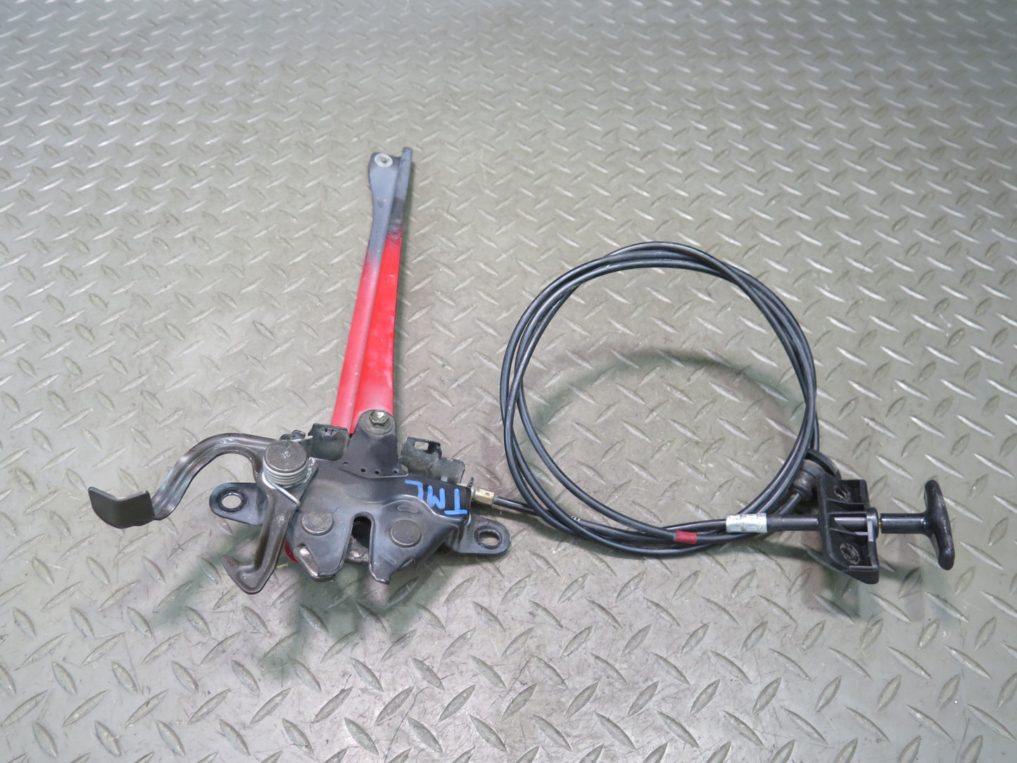 00-05 Toyota MR2 Spyder ZZW30L Front Hood Lock Latch w Cable Assembly OEM