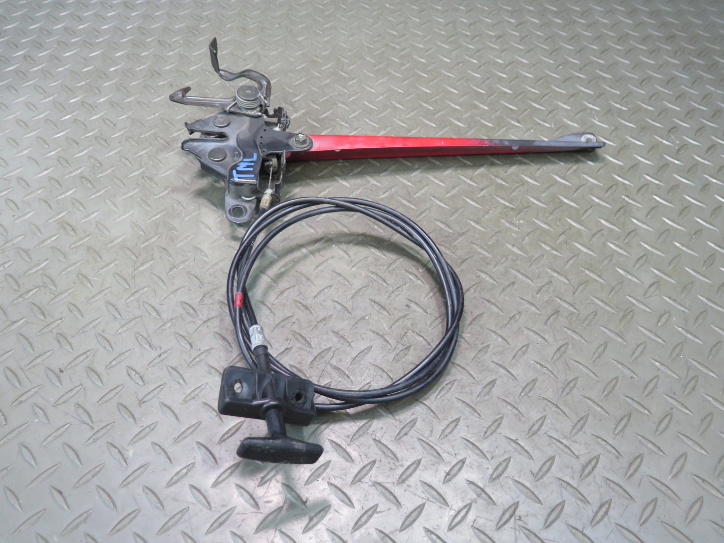 00-05 Toyota MR2 Spyder ZZW30L Front Hood Lock Latch w Cable Assembly OEM