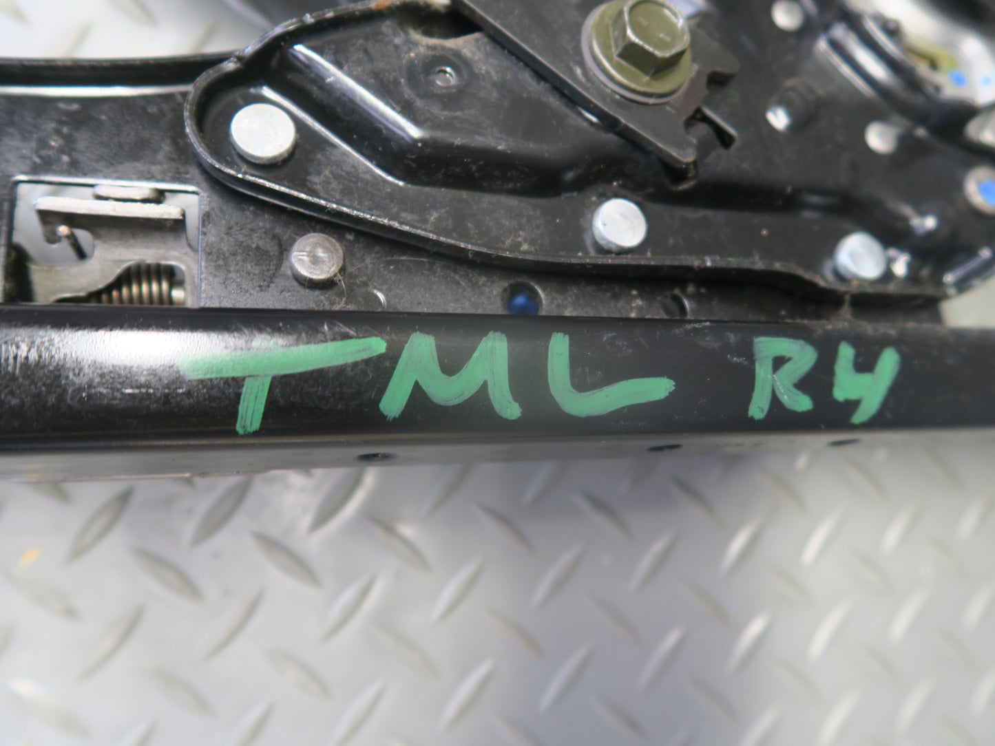 00-05 Toyota MR2 Spyder ZZW30L Front Right Seat Lower Track Rails OEM