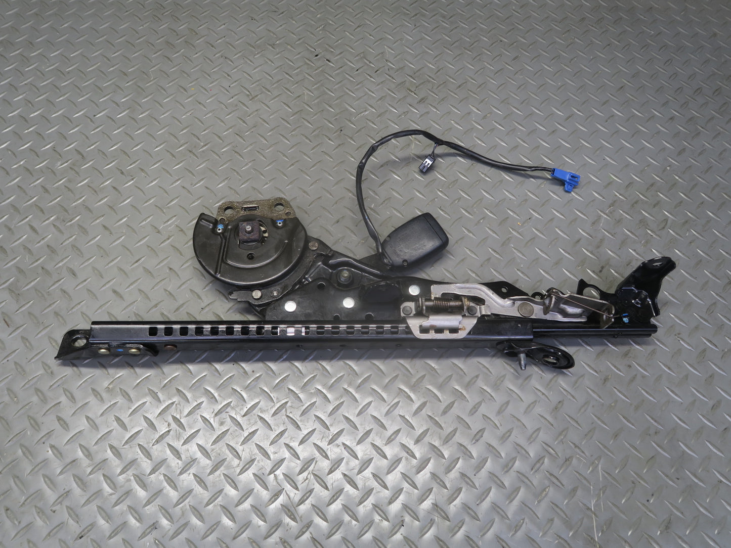 00-05 Toyota MR2 Spyder ZZW30L Front Right Seat Lower Track Rails OEM