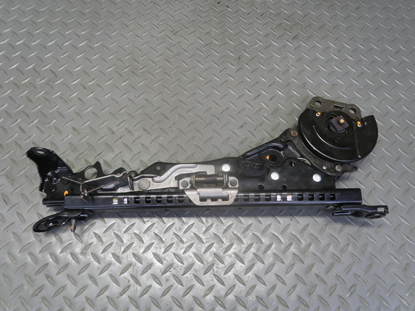 00-05 Toyota MR2 Spyder ZZW30L Front Right Seat Lower Track Rails OEM