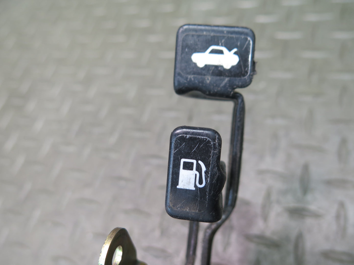 00-05 Toyota MR2 Spyder ZZW30L Trunk & Fuel Door Open Release Handle Cable Set