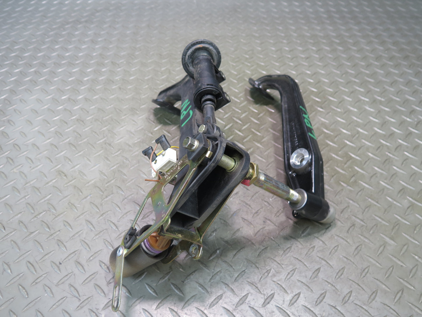 1999-2004 Porsche 911 996 Clutch & Brake Pedal Assembly