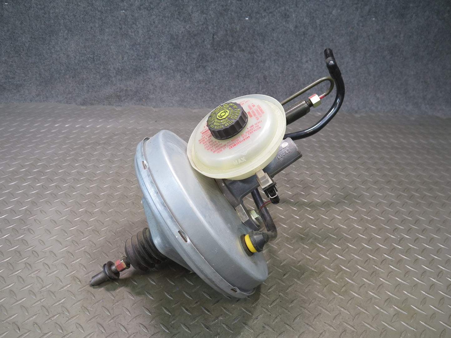 1999-2004 Porsche 911 996 Brake Master Cylinder Booster Fluid Reservoir Tank