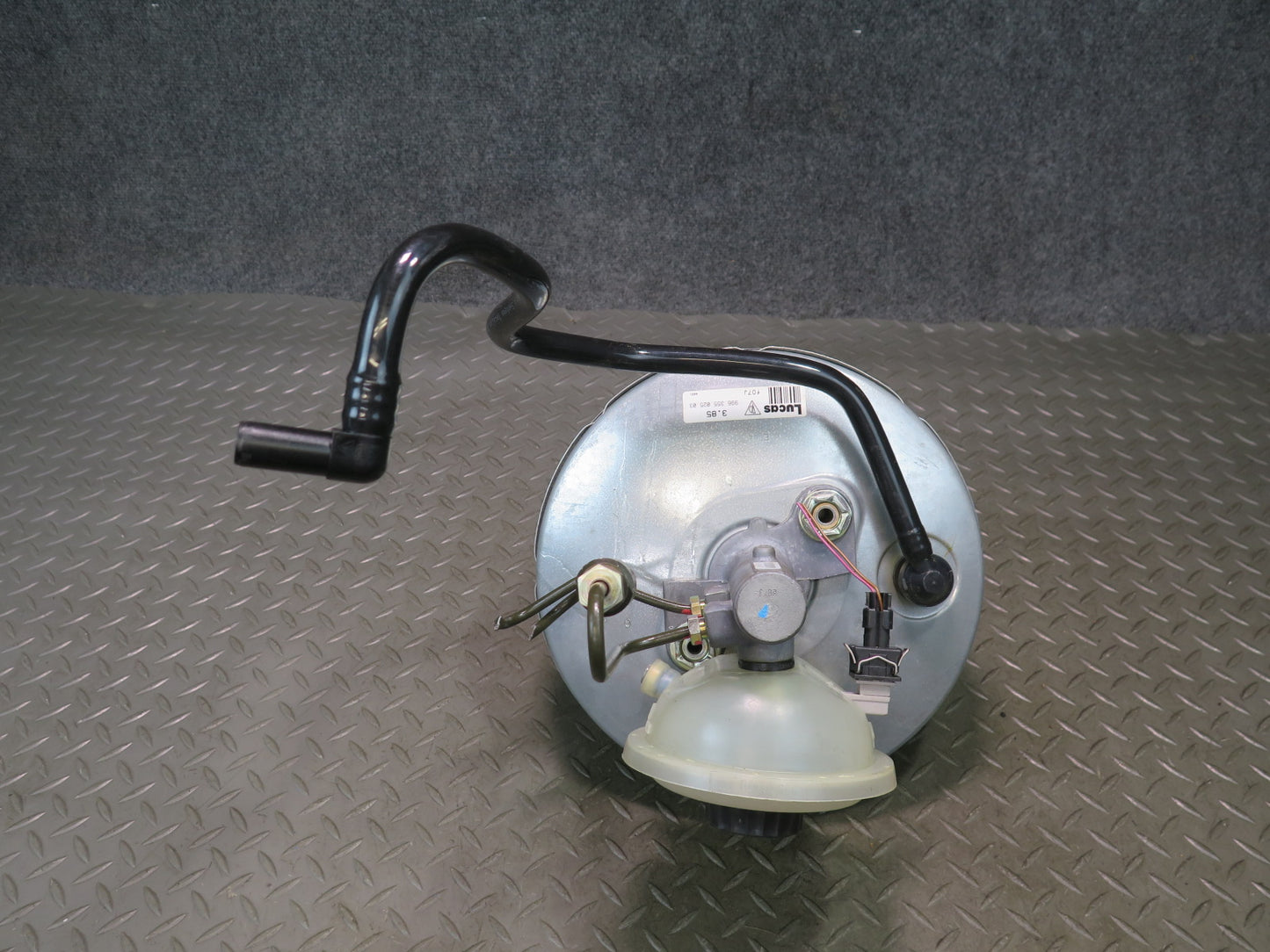 1999-2004 Porsche 911 996 Brake Master Cylinder Booster Fluid Reservoir Tank
