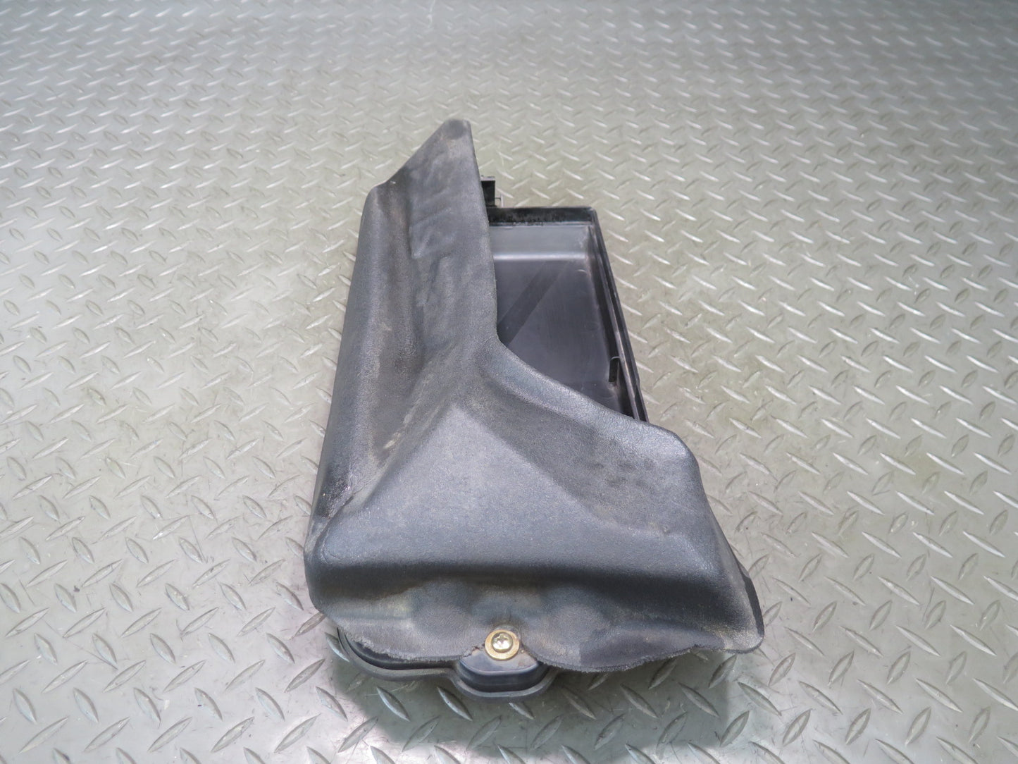 1999-2004 Porsche 911 996 Air Intake Cleaner Filter Box Lid Cover 99657202901