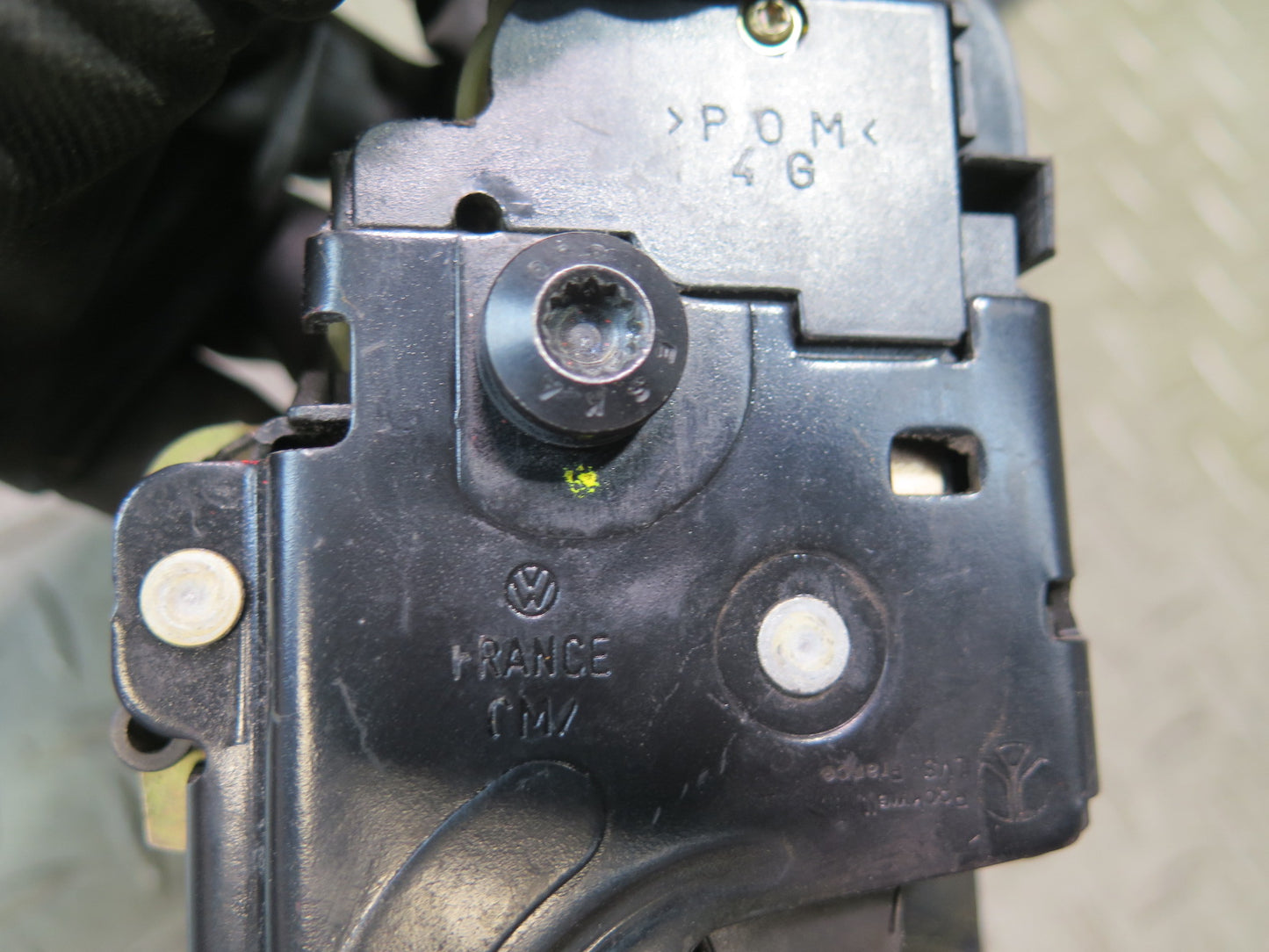 1999-2004 Porsche 911 996 Left Door Lock Latch Actuator