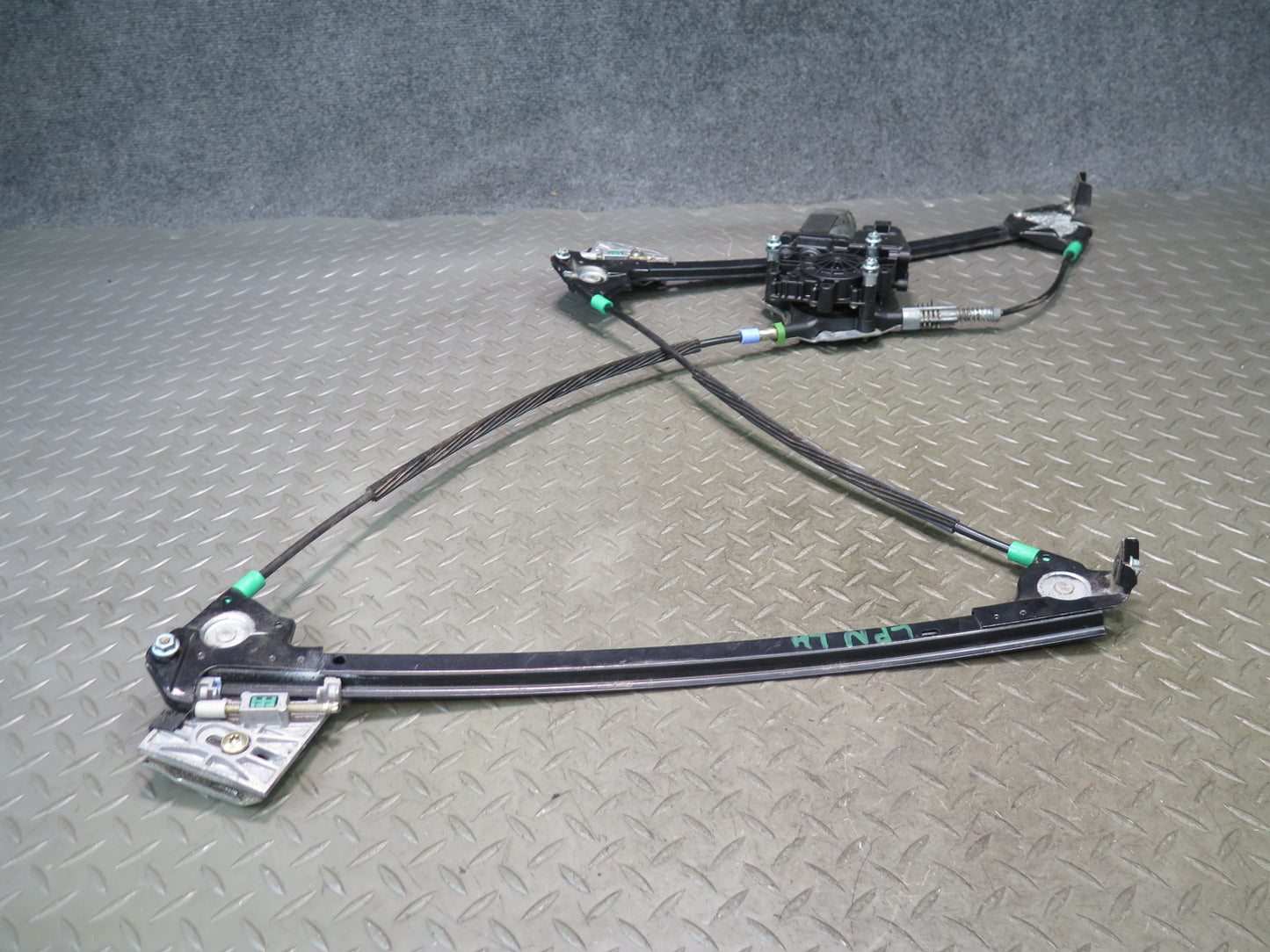 1999-2004 Porsche 911 996 Conv Left Door Window Regulator w Motor 99662410104
