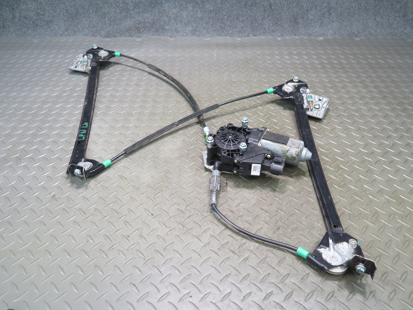 1999-2004 Porsche 911 996 Conv Left Door Window Regulator w Motor 99662410104
