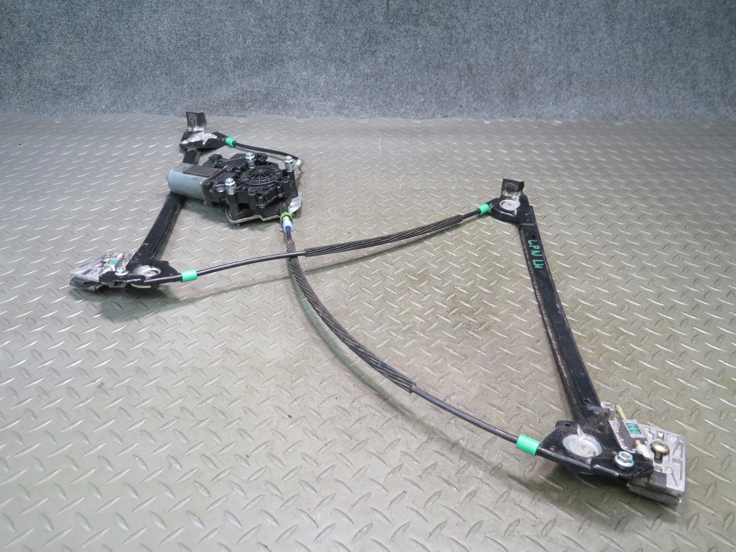 1999-2004 Porsche 911 996 Conv Left Door Window Regulator w Motor 99662410104