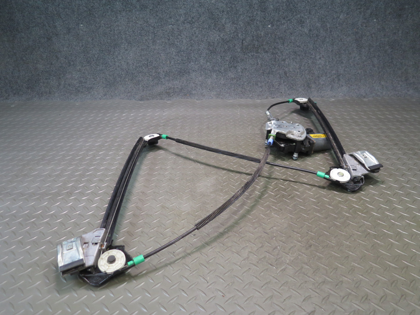 1999-2004 Porsche 911 996 Conv Left Door Window Regulator w Motor 99662410104
