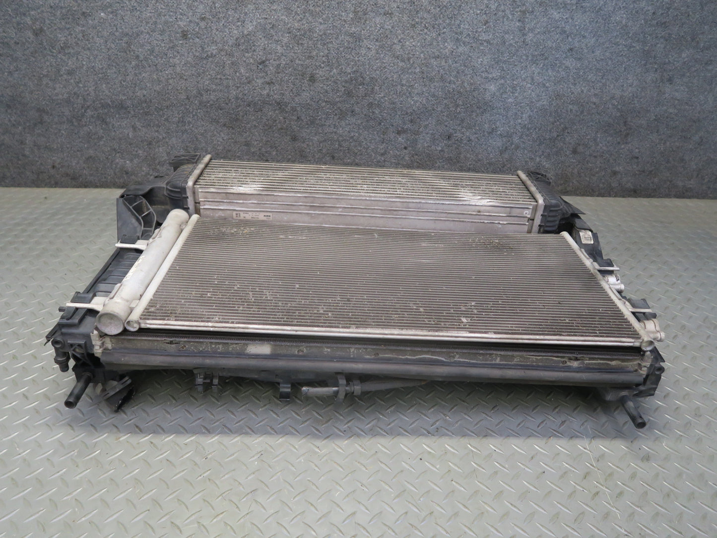 14-19 Mini Cooper S F55 F56 F57 2.0L B46M Engine Radiator A/C Condenser Fan Assy