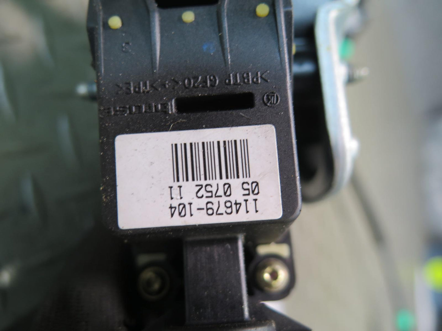 1999-2004 Porsche 911 996 Right Door Window Regulator w Motor 99654207604