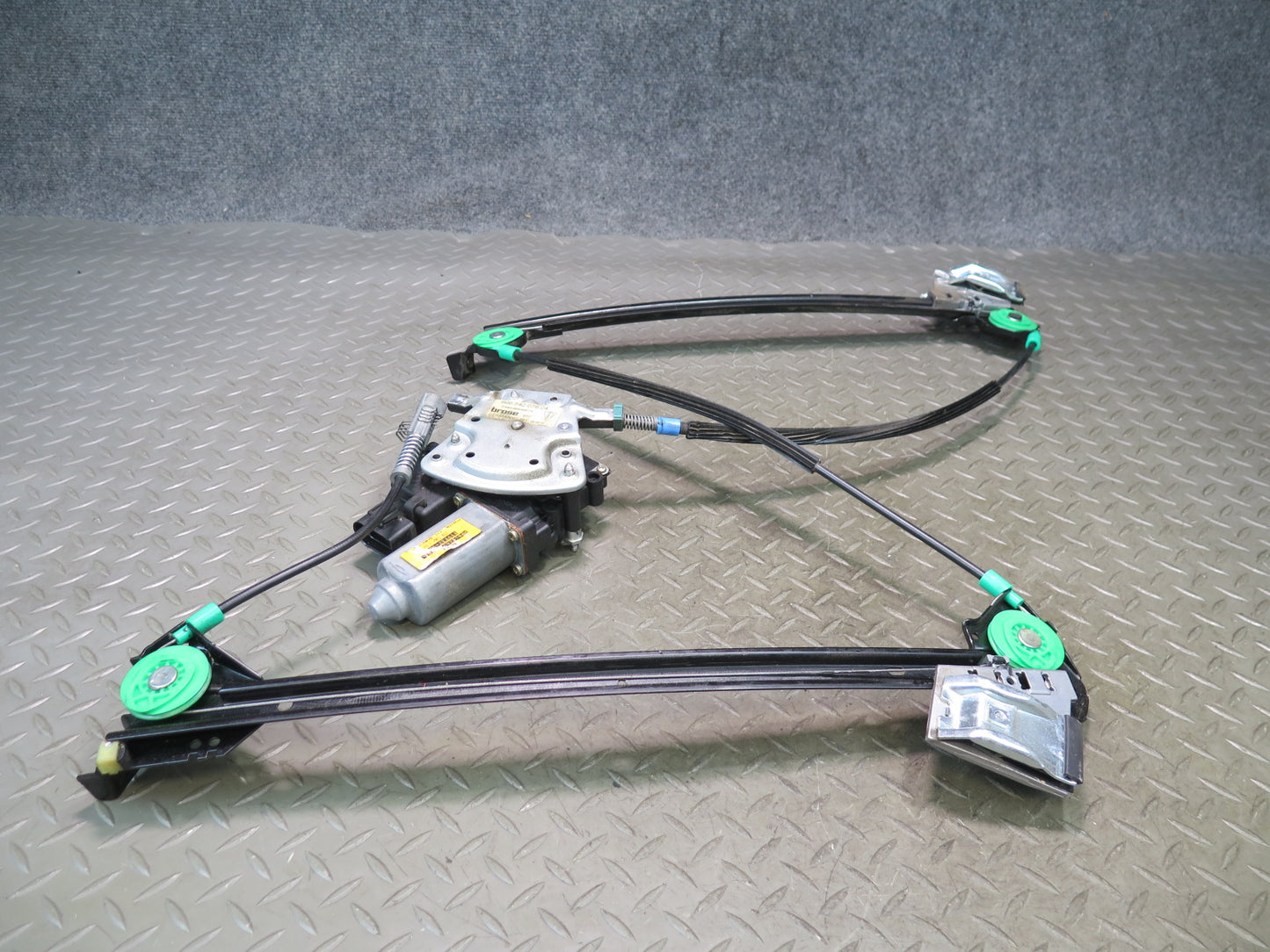 1999-2004 Porsche 911 996 Right Door Window Regulator w Motor 99654207604