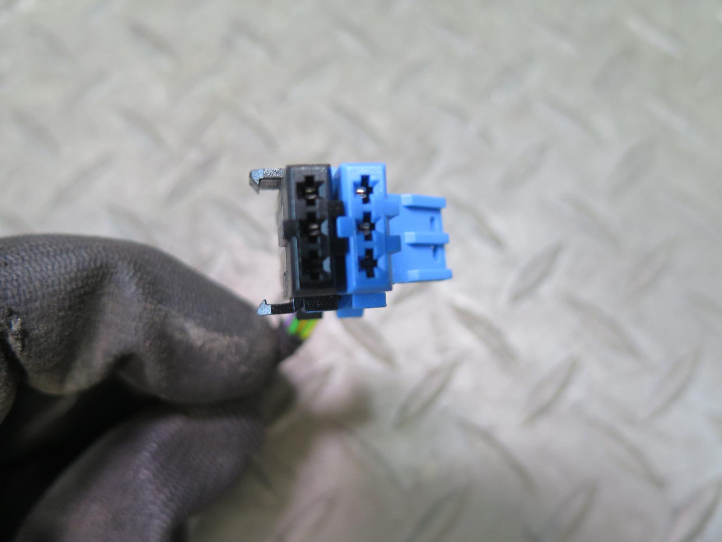 1999-2005 Porsche 911 996 Front Left Seat Adjust Control Switch w Trim