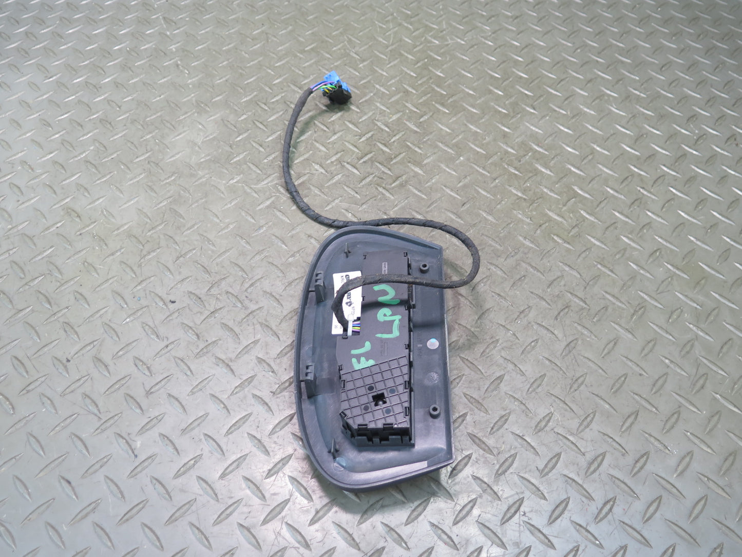 1999-2005 Porsche 911 996 Front Left Seat Adjust Control Switch w Trim