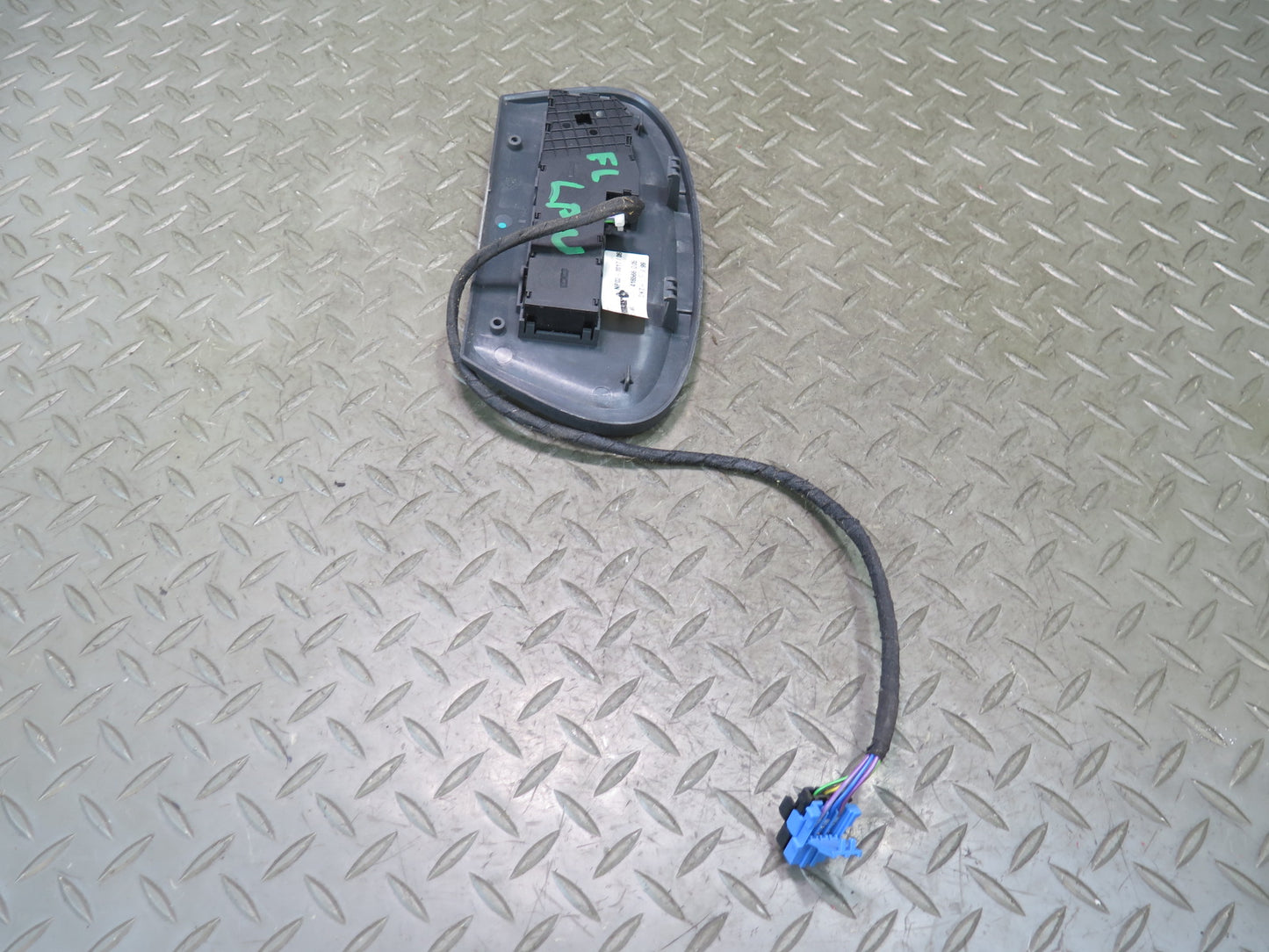 1999-2005 Porsche 911 996 Front Left Seat Adjust Control Switch w Trim
