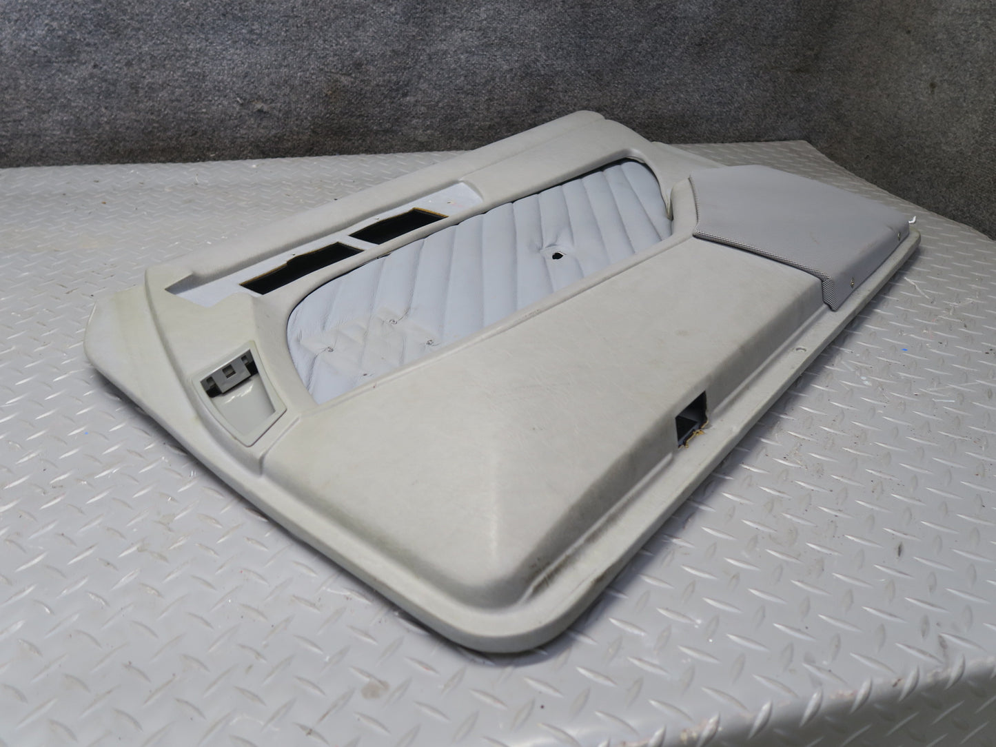86-91 Mercedes W126 560SEL Sedan Set of 2 Front Door Interior Trim Panel OEM