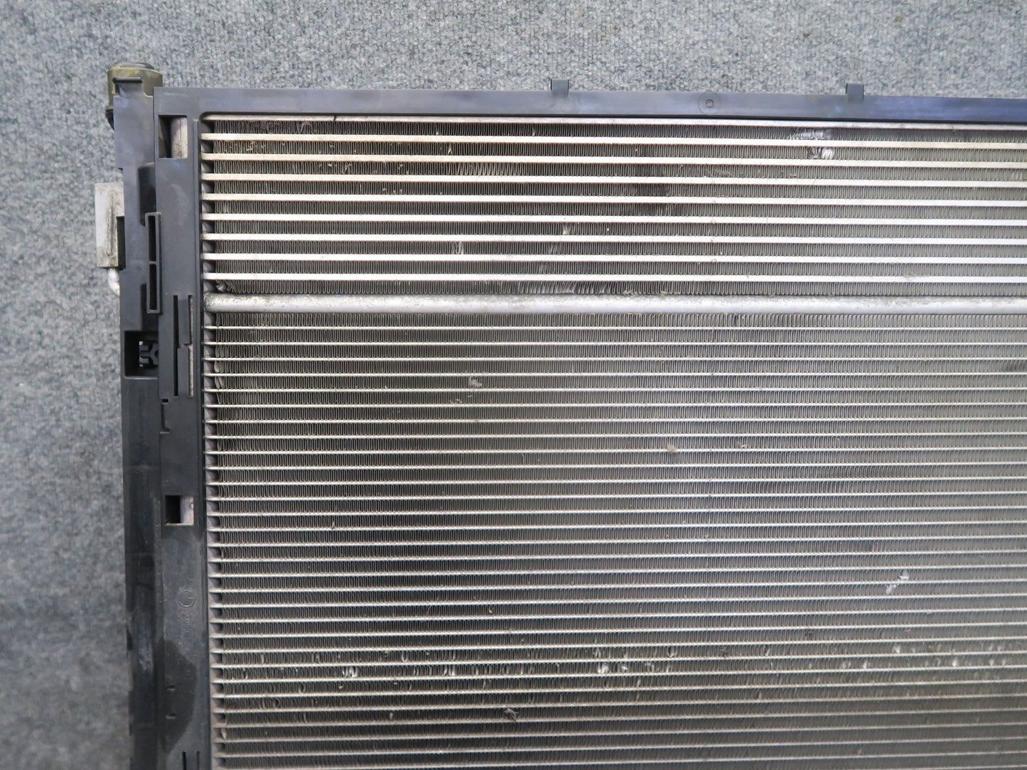 2017-2019 Mercedes X166 GLS450 Engine Radiator A/C Condenser Fan Shroud Assy