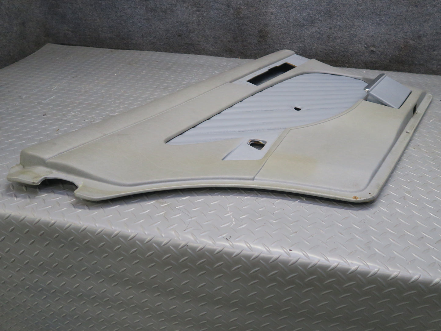 86-91 Mercedes W126 560SEL Sedan Set of 2 Rear Door Interior Trim Panel OEM