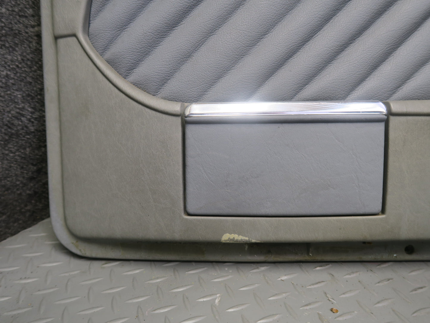 86-91 Mercedes W126 560SEL Sedan Set of 2 Rear Door Interior Trim Panel OEM