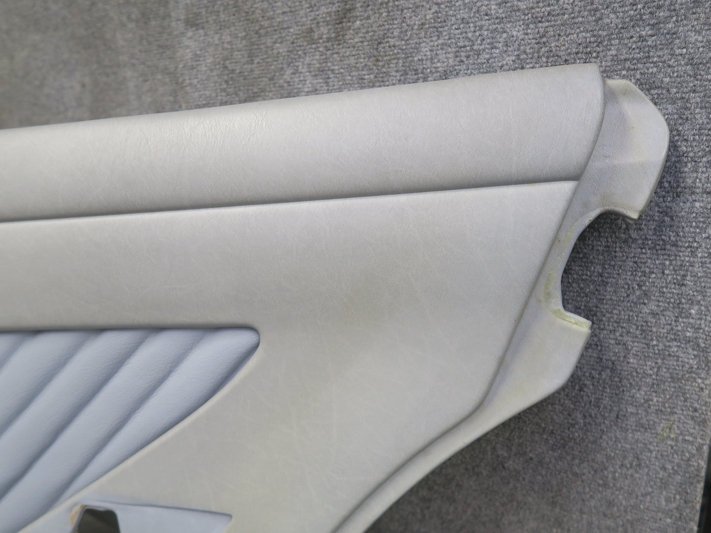 86-91 Mercedes W126 560SEL Sedan Set of 2 Rear Door Interior Trim Panel OEM