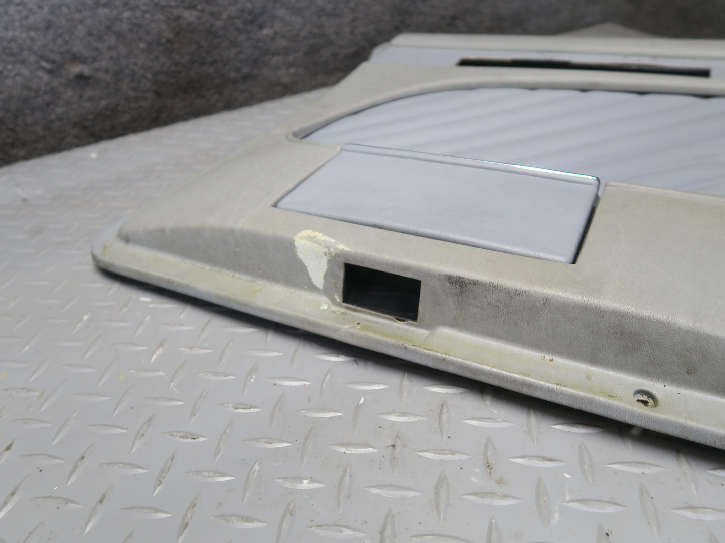 86-91 Mercedes W126 560SEL Sedan Set of 2 Rear Door Interior Trim Panel OEM