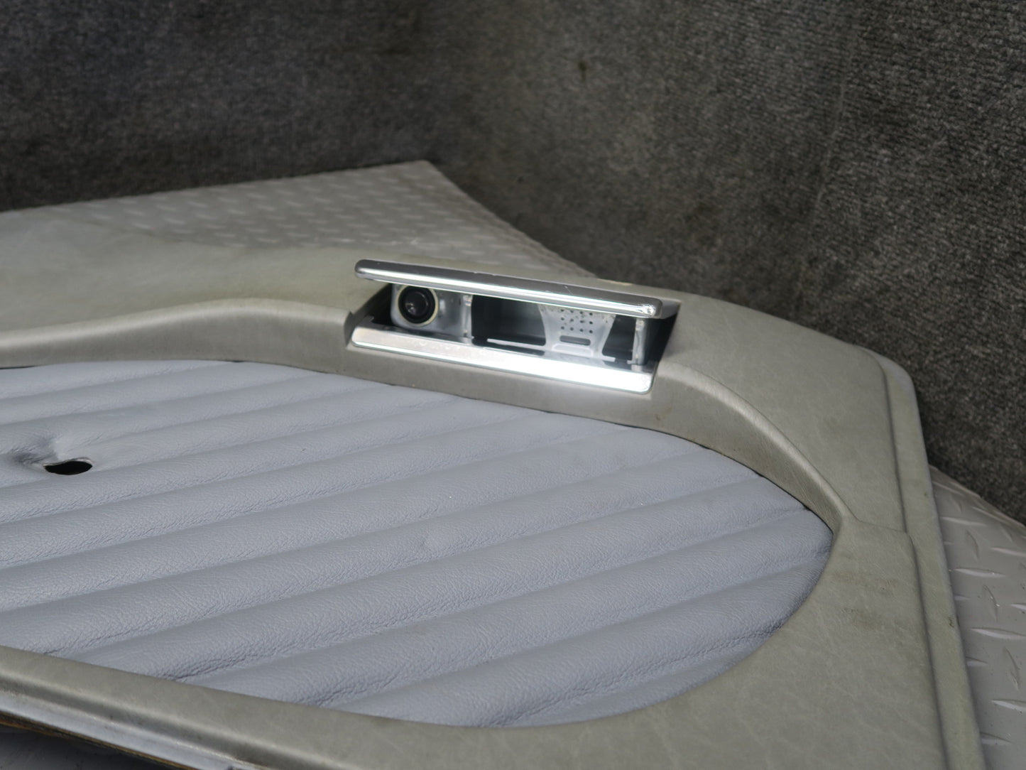 86-91 Mercedes W126 560SEL Sedan Set of 2 Rear Door Interior Trim Panel OEM