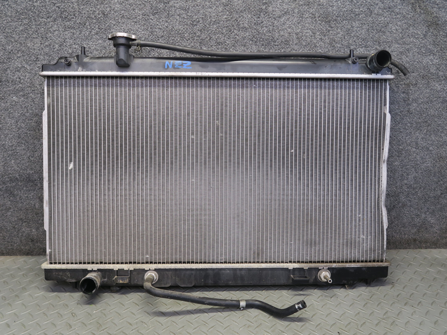 04-06 Nissan 350Z Z33 Convert VQ35DE A/T Engine Cooling Radiator 34K Miles OEM