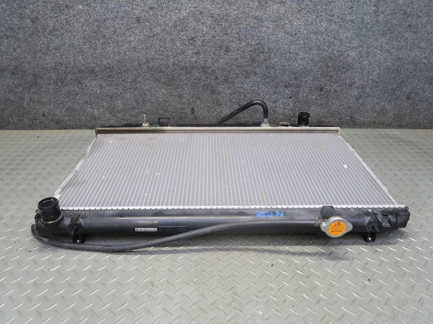 04-06 Nissan 350Z Z33 Convert VQ35DE A/T Engine Cooling Radiator 34K Miles OEM