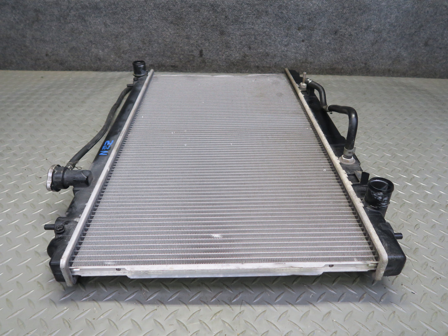 04-06 Nissan 350Z Z33 Convert VQ35DE A/T Engine Cooling Radiator 34K Miles OEM