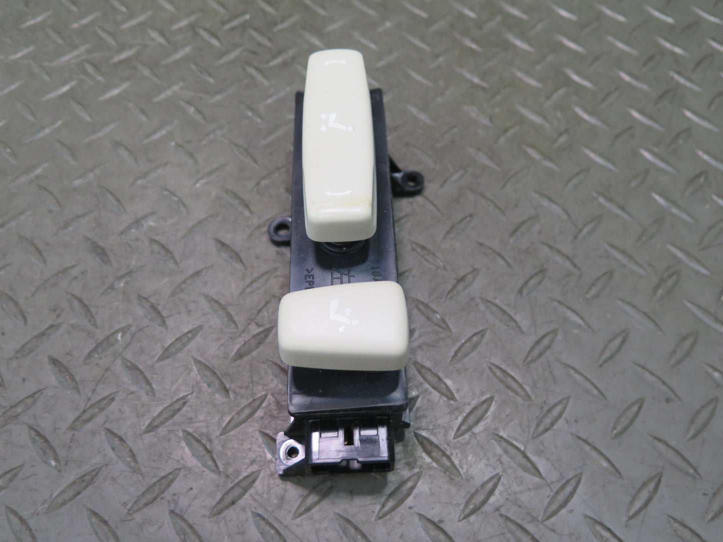 02-10 Lexus SC430 Set of 2 Front Left Driver Seat Lumbar Adjustment Switch OEM
