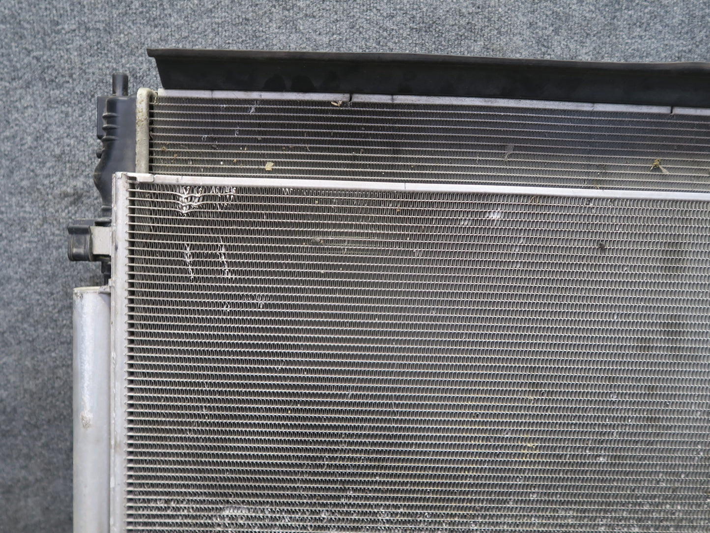 16-20 Chevrolet Camaro SS 6.2L LT1 A/T Engine Radiator A/C Condenser Fan Shroud