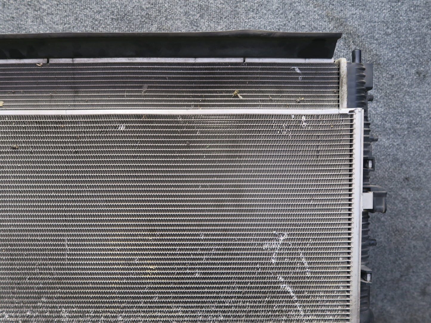16-20 Chevrolet Camaro SS 6.2L LT1 A/T Engine Radiator A/C Condenser Fan Shroud