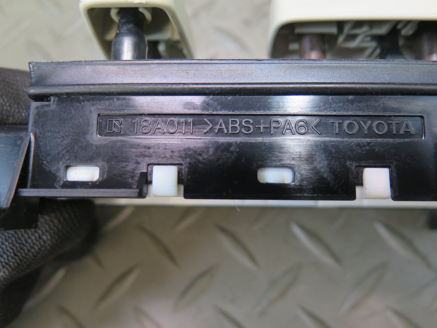 02-10 Lexus SC430 Set of 2 Front Right Seat Lumbar Adjustment Switch OEM