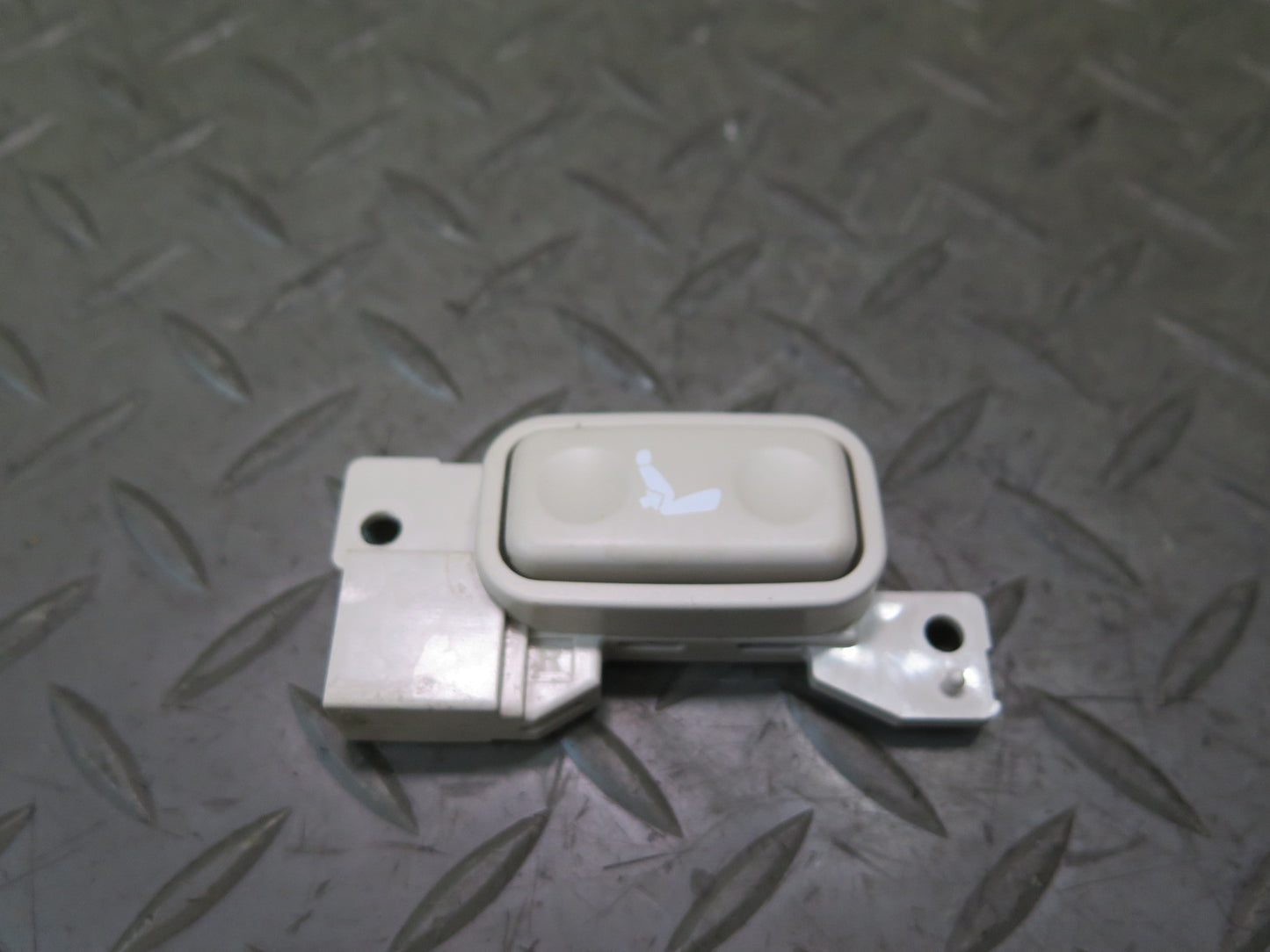 02-10 Lexus SC430 Set of 2 Front Right Seat Lumbar Adjustment Switch OEM