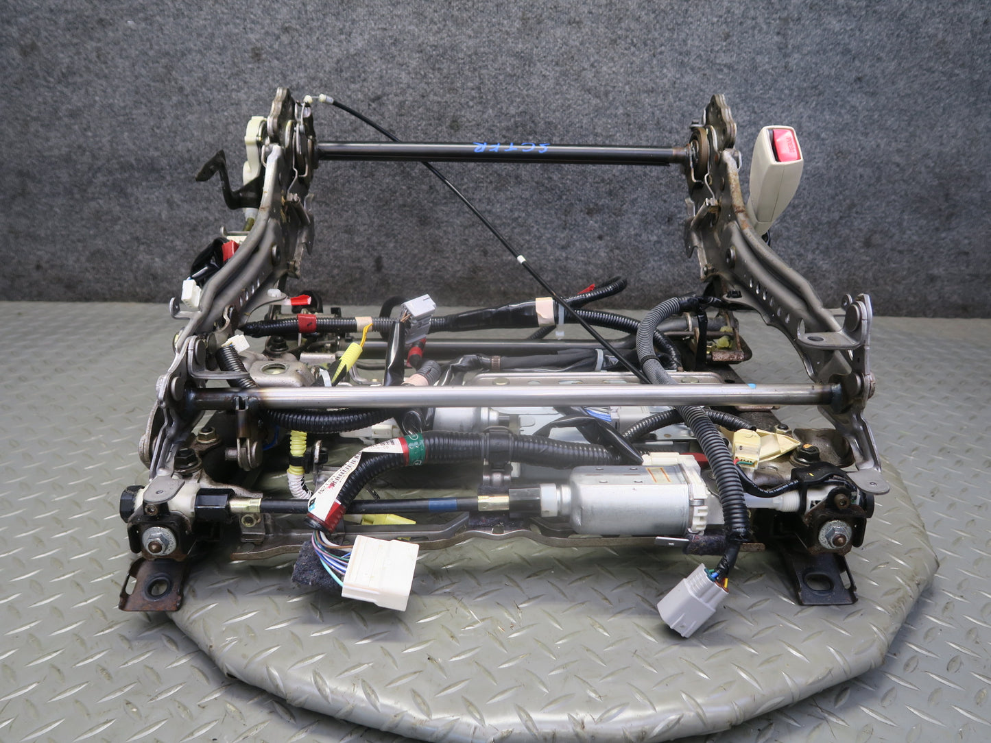 02-05 Lexus UZZ40L SC430 Front Right Seat Track w Motors & Module OEM
