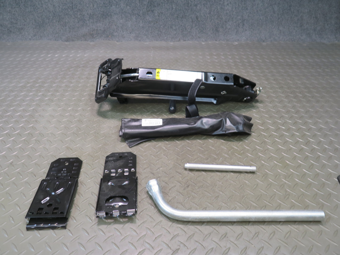2015-2024 Porsche Macan Spare Tire Jack Wrench Stopper Tool KIT Set