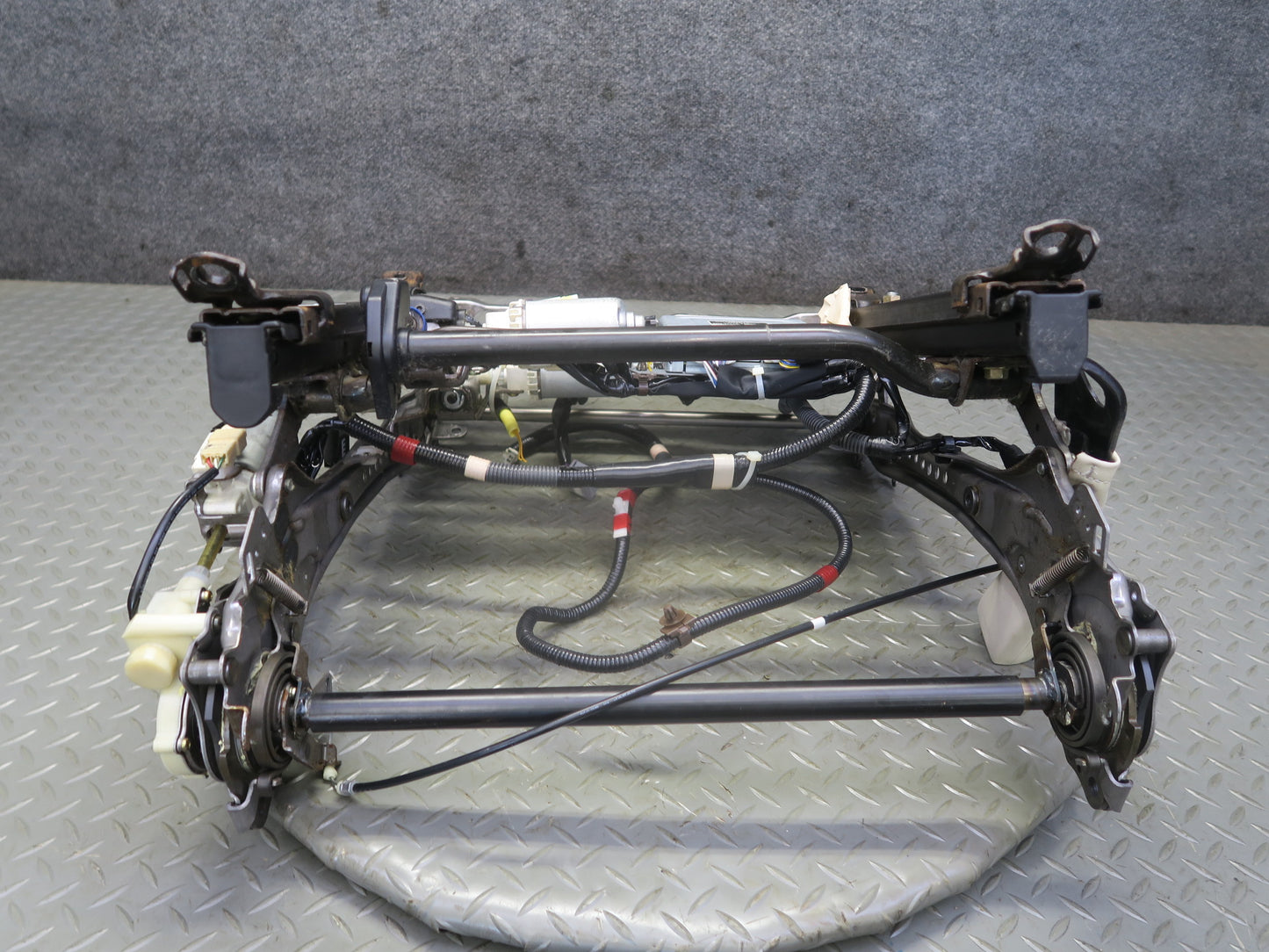 02-05 Lexus UZZ40L SC430 Front Right Seat Track w Motors & Module OEM