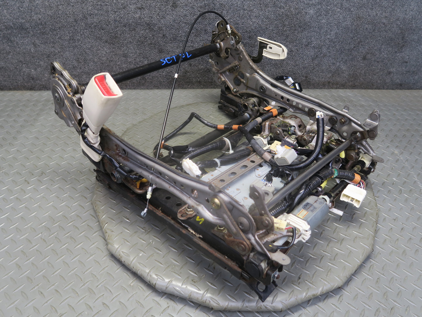 02-05 Lexus UZZ40L SC430 Front Left Seat Track w Motors & Module OEM