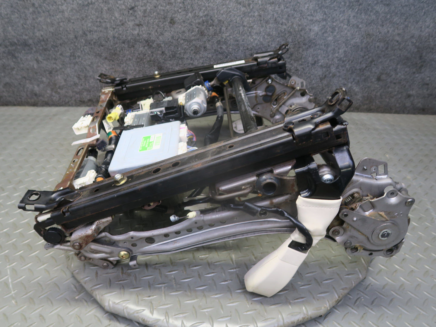 02-05 Lexus UZZ40L SC430 Front Left Seat Track w Motors & Module OEM