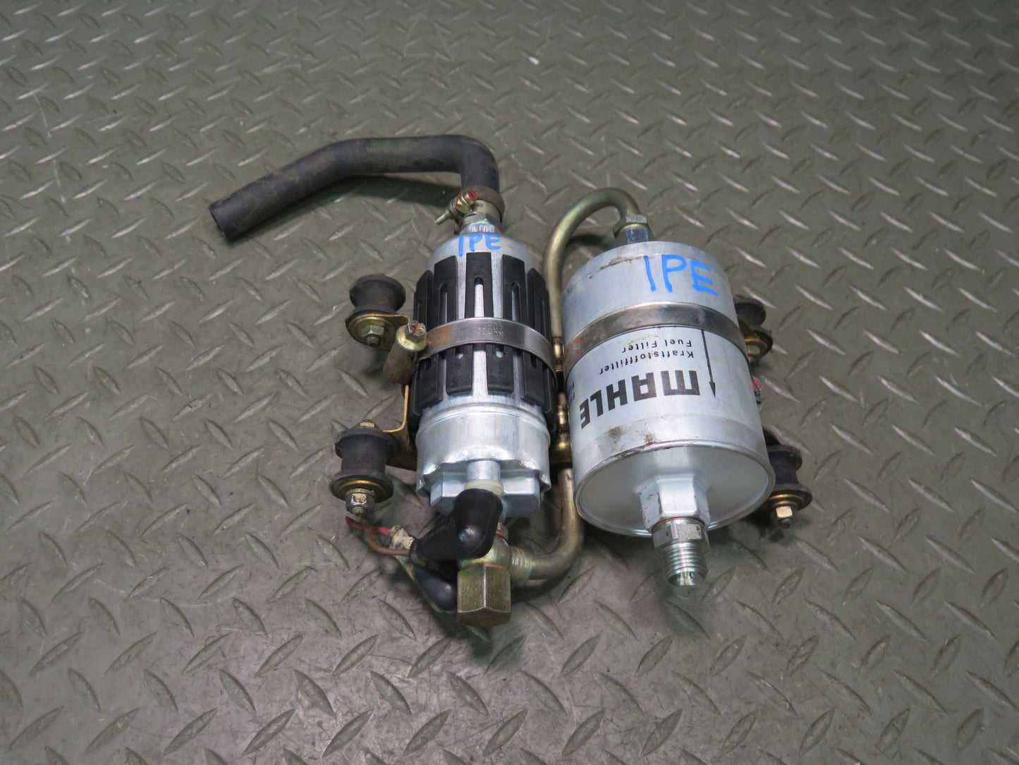 1987-1988 Porsche 928 S4 Electric Fuel Gas Pump Filter Sending Unit Assembly
