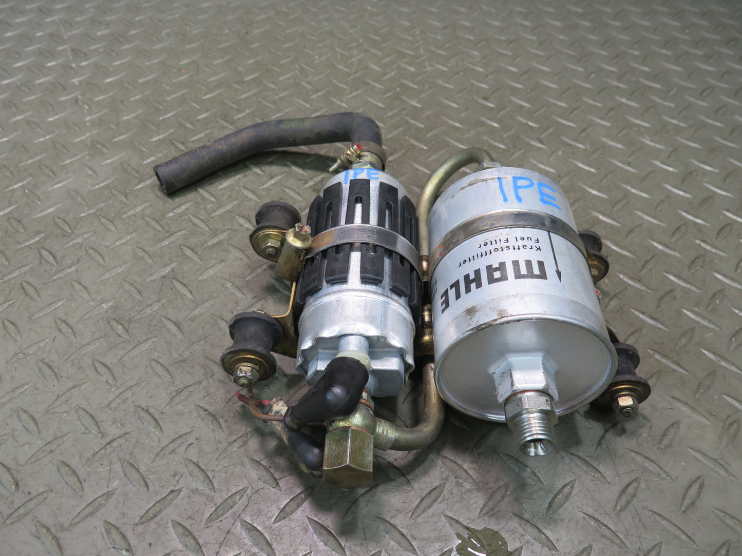 1987-1988 Porsche 928 S4 Electric Fuel Gas Pump Filter Sending Unit Assembly