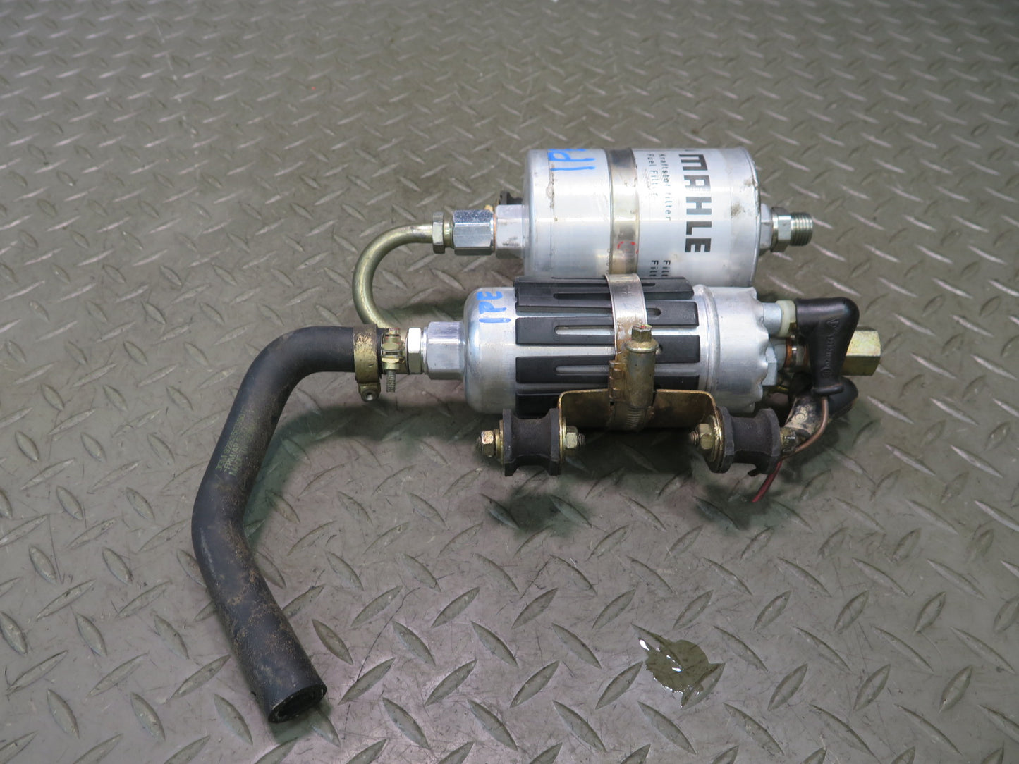1987-1988 Porsche 928 S4 Electric Fuel Gas Pump Filter Sending Unit Assembly