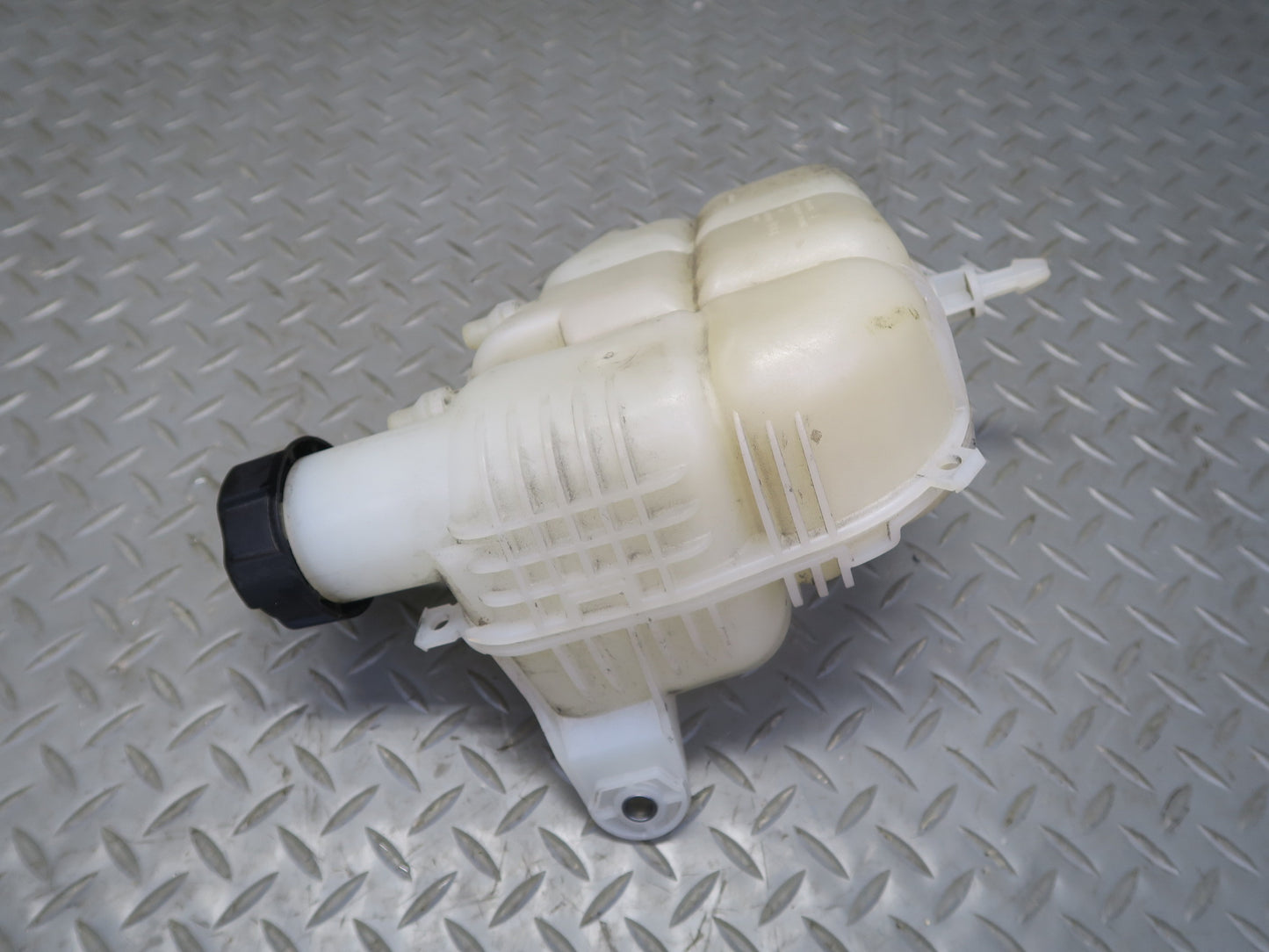 16-24 Mini Cooper F54 F55 F56 F57 Engine Expansion Overflow Reservoir Tank