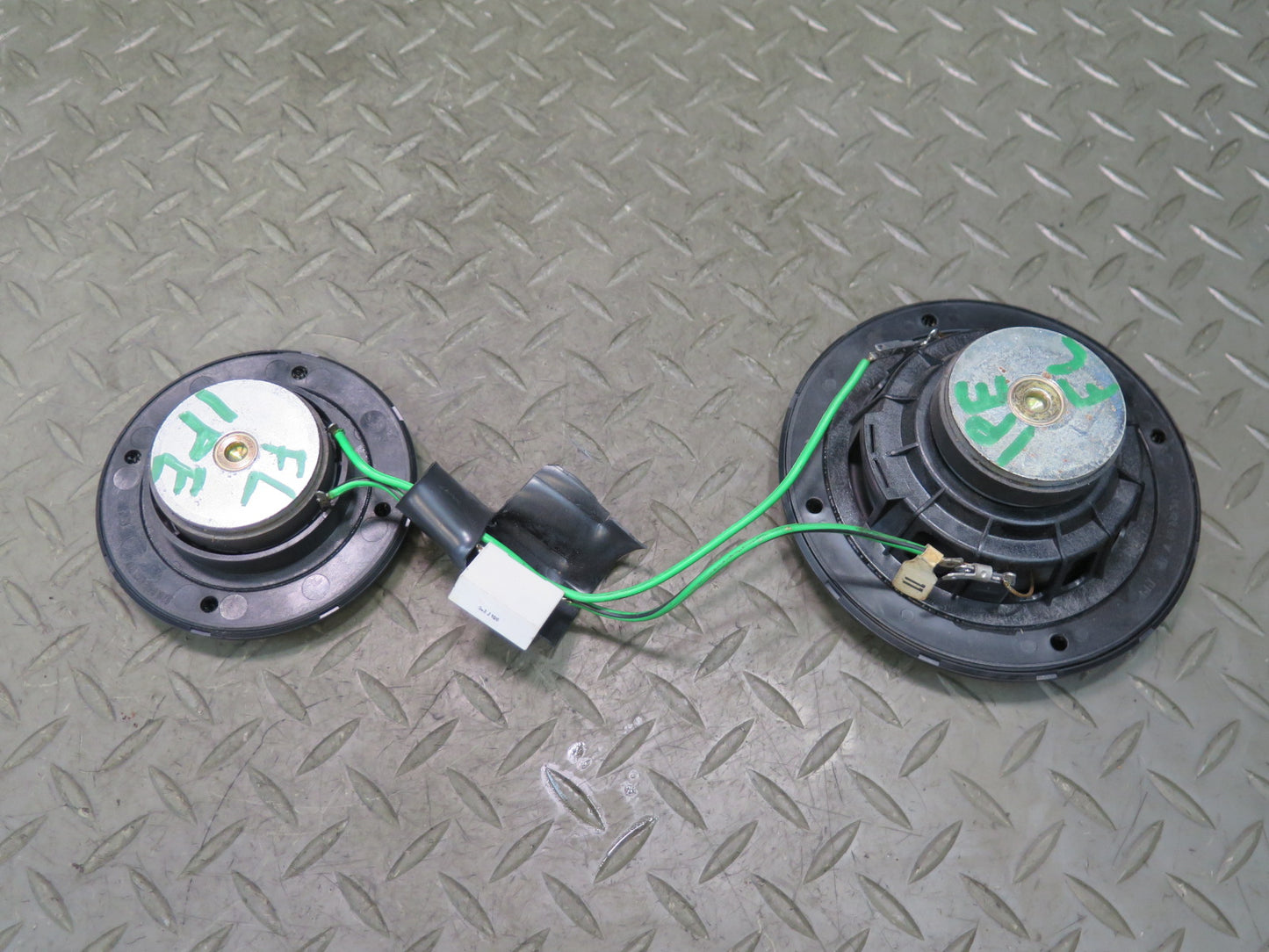 1984-1988 Porsche 928 Front & Rear Left Right Side Door Audio Sound Speaker Set
